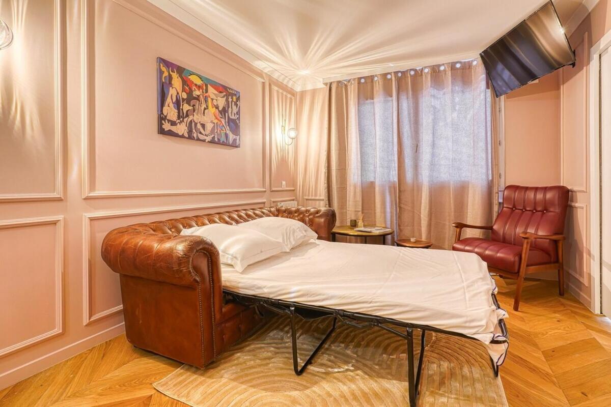 Melody Suite In Paris Courbevoie Exterior photo