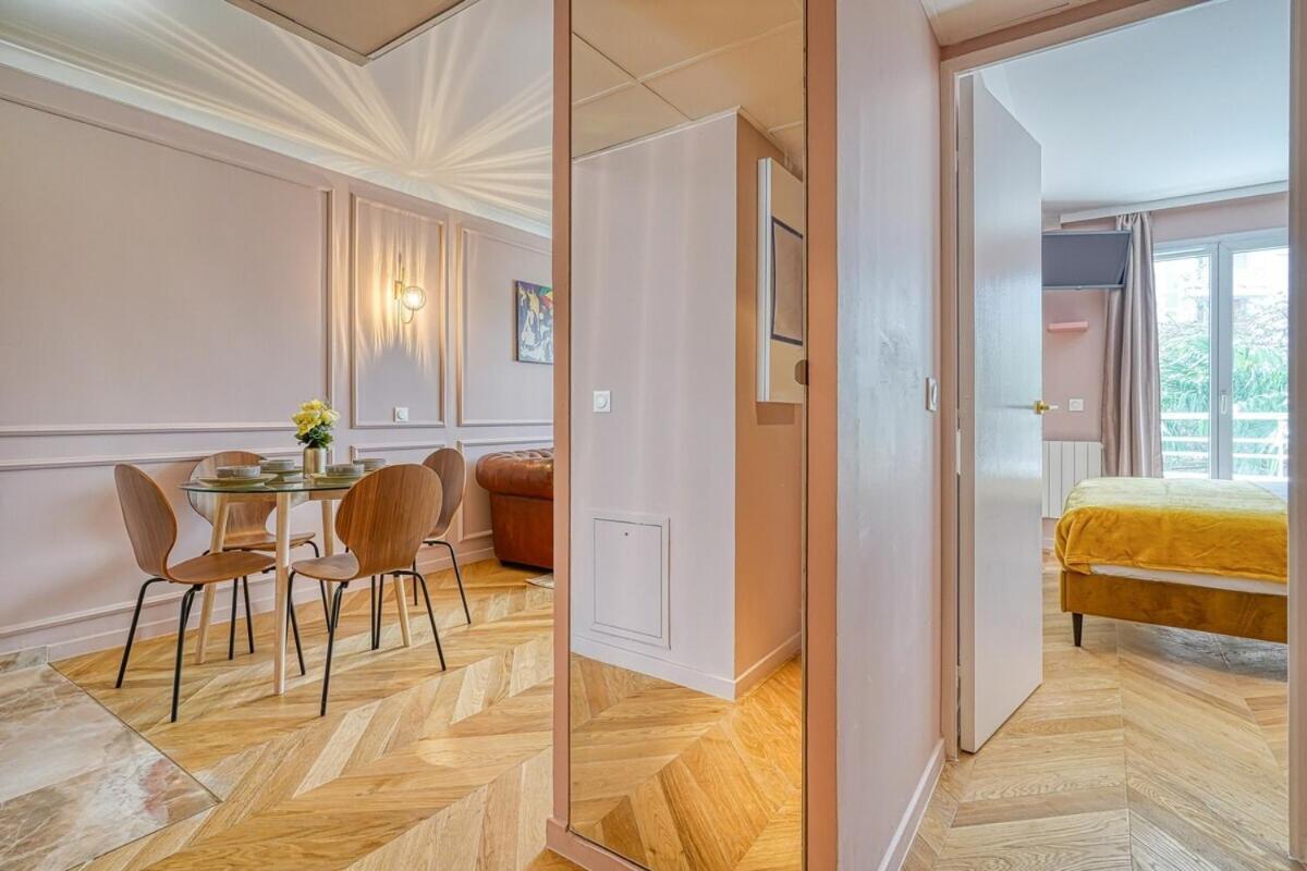 Melody Suite In Paris Courbevoie Exterior photo